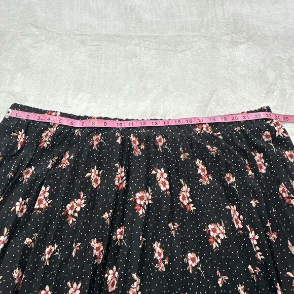 Marybelle Pleated Skirt Plus Size 4X Black Red Floral Knee Length Made USA NEW - Picture 10 of 13